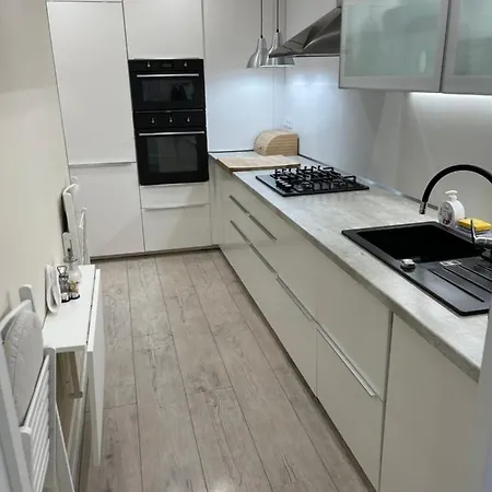 Apartment Cosy Apartmant In Hodonin